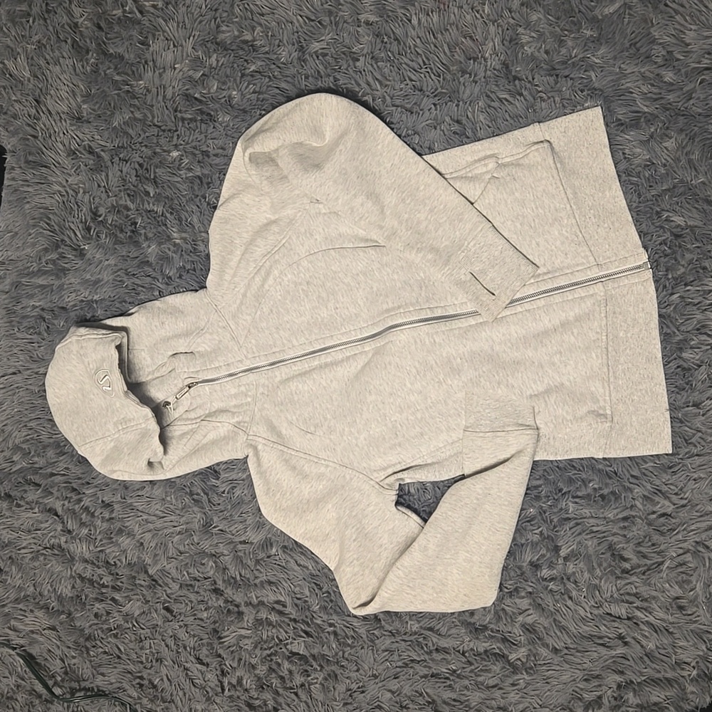 Lululemon sweater